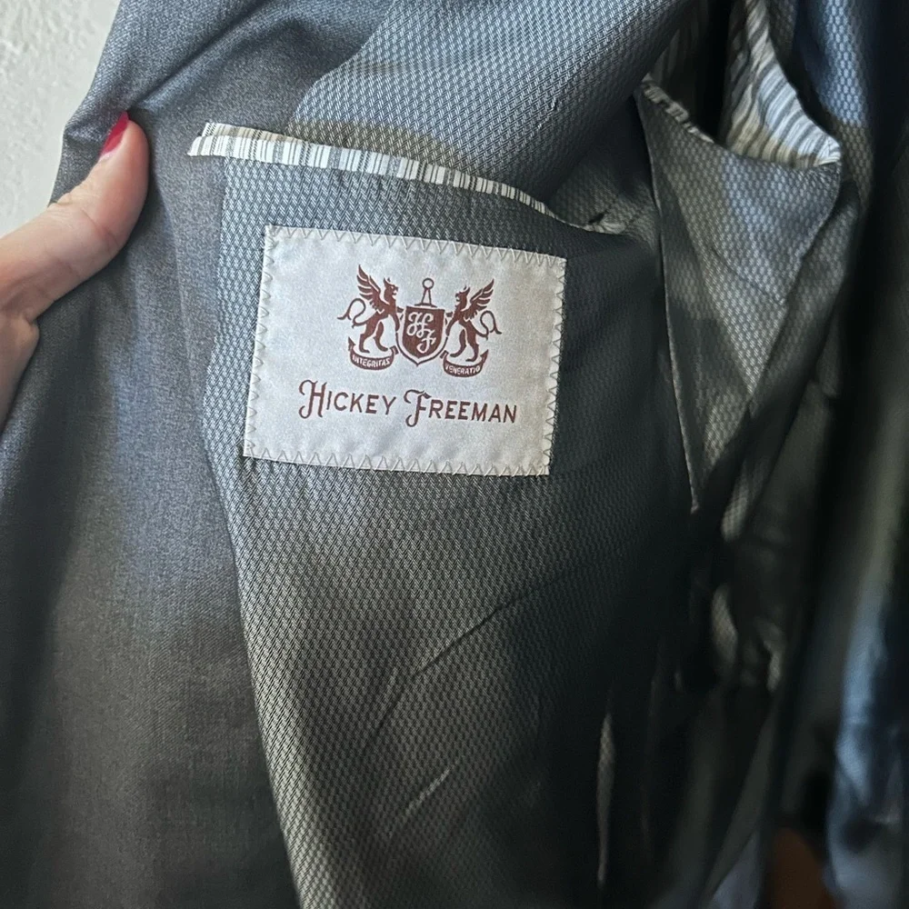 Hickey Freeman Vintage “Roberto” Charcoal Blazer- 100% Worsted Wool